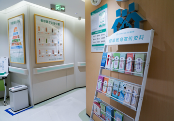 南山区医疗集团总部社康站（丽雅苑）焕新开业 医社联动打造“健康服务圈”