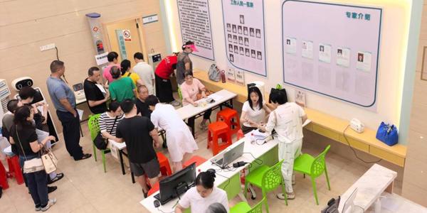 一套筛查、全程管理：南山有张上下贯通的基层健康网